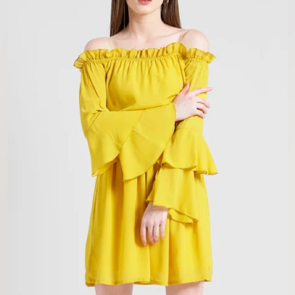 Kocca EUC Off Shoulder Ruffle Yellow Flowy Dress Size S Knee Length 3/4 Sleeves
